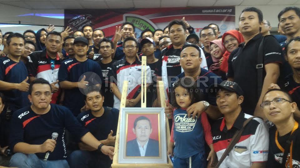 Mengenang%20salah%20seorang%20member%20TACI%20dilaporkan%20meninggal%20dunia%2C%20beberapa%20hari%20sebelum%20HUT%20ke-3%20TACI.